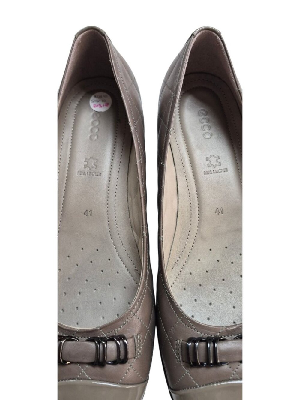 ECCO Women's 10 Quilted Leather Flats Buckle Detail Size 41 Taupe Patent Toe - Picture 6 of 13